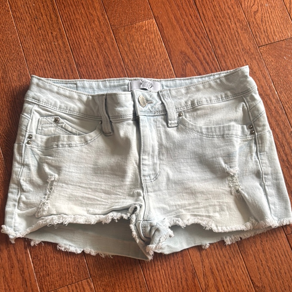 Wanna betta butt Light Blue Denim Shorts - Picture 2 of 8